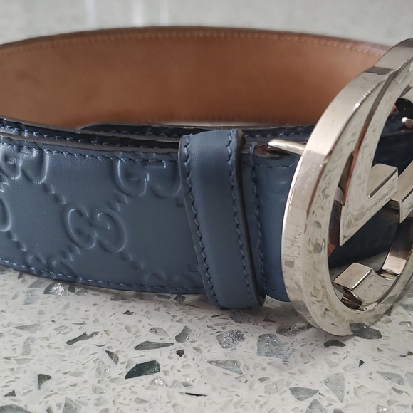 Gucci Navy Leather Belt with Silver Logo Buckle - Picture 5 of 8